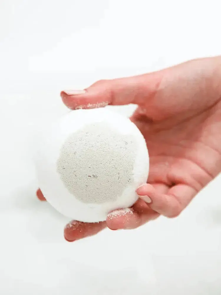 Boreal Fog Bath Bomb