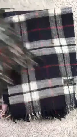 Burberry scarfs 30 pcs get 3 free