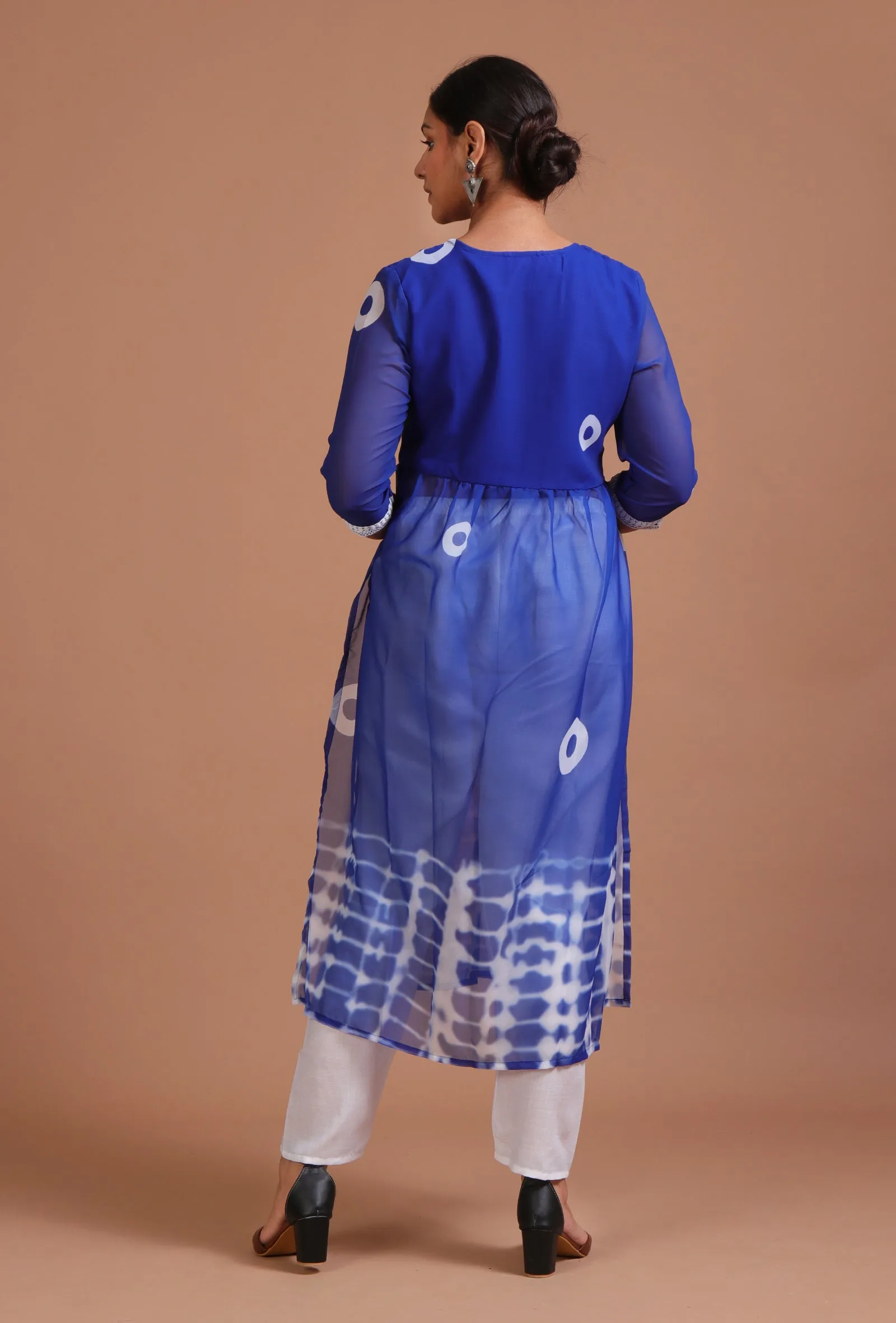 Set Of 2: Blue & White Cotton Plain Kurta & Pant Set