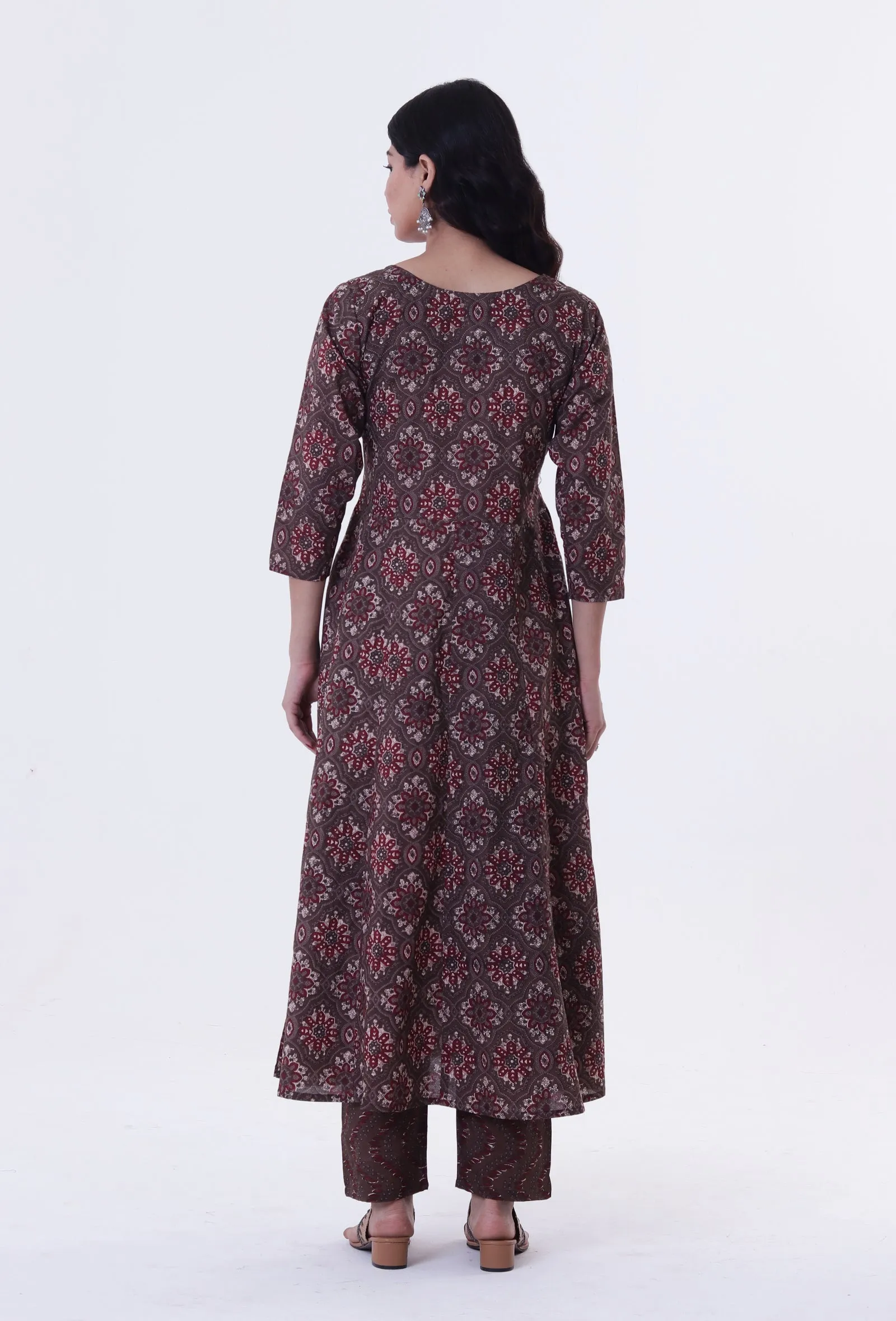 Set Of 2: Woody Brown & White Cotton Block Printed Kurta & Pant